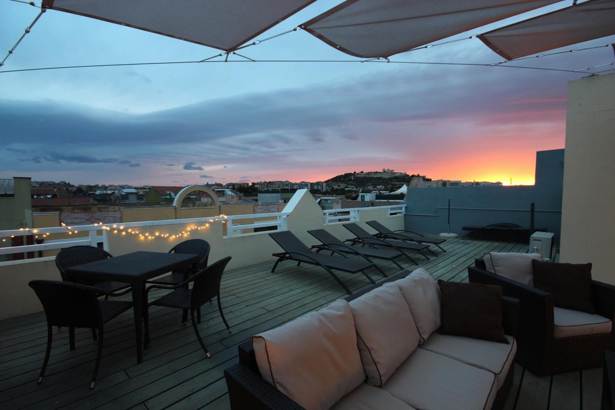 Domu Pintada Apartment Cagliari Ngoại thất bức ảnh