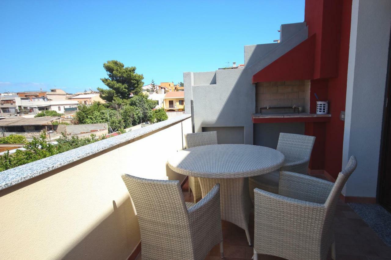 Domu Pintada Apartment Cagliari Ngoại thất bức ảnh